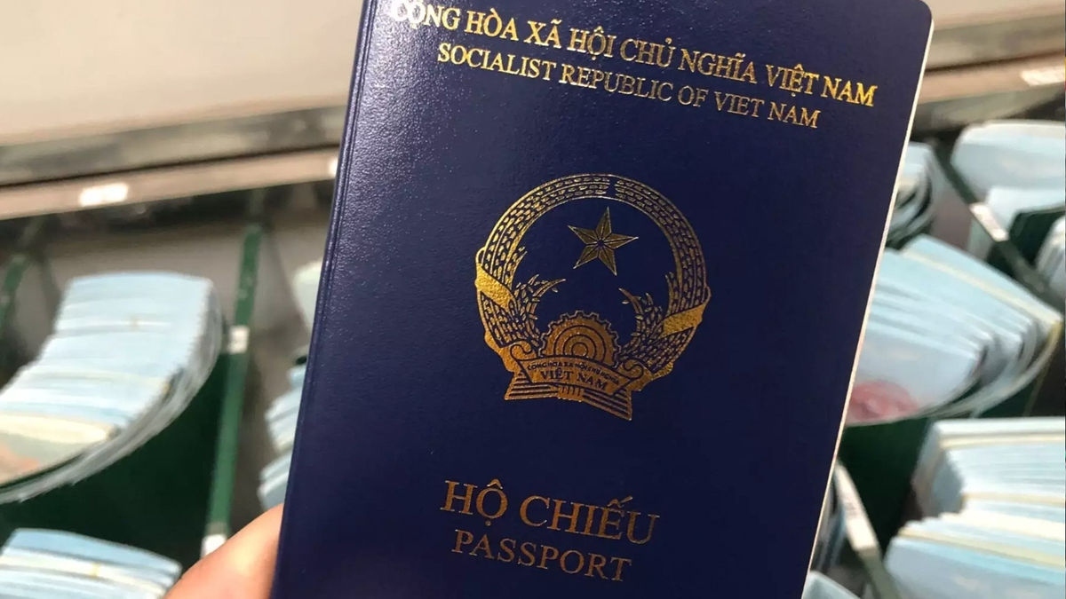 Vietnam jumps four notches in global passport rankings